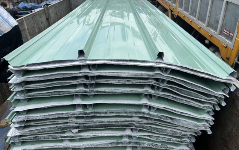 Dịch vụ cho thuê máy cán tôn sóng Cliplock khổ 945 khổ 970 cán tại công trình, bảng báo giá thuê máy cán tôn sóng Cliplock cán trực tiếp tại công trình, cho thuê máy Cliplock giá tốt nhất giá rẻ nhất hiện nay 6 gia ton cliplock moi nhat hien nay