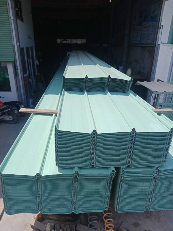 Dịch vụ cho thuê máy cán tôn sóng Cliplock khổ 945 khổ 970 cán tại công trình, bảng báo giá thuê máy cán tôn sóng Cliplock cán trực tiếp tại công trình, cho thuê máy Cliplock giá tốt nhất giá rẻ nhất hiện nay 5 ton cliplock